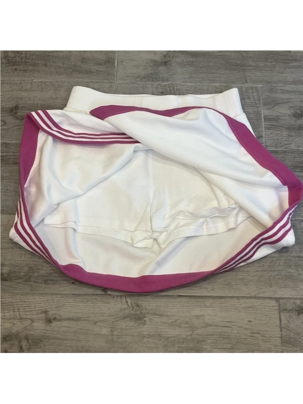 Barstool Golf Sport Tennis Golf Skirt Skort Size Medium White Magenta Trim NWT
